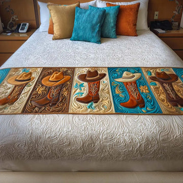 Hat and Heart Quilted Bed Runner NCU0NT8493