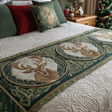 Antler Circle Quilted Bed Runner NCU0HH1083
