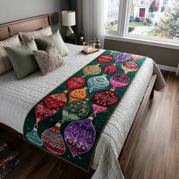 Holly Spark Quilted Bed Runner NCU0DV7537